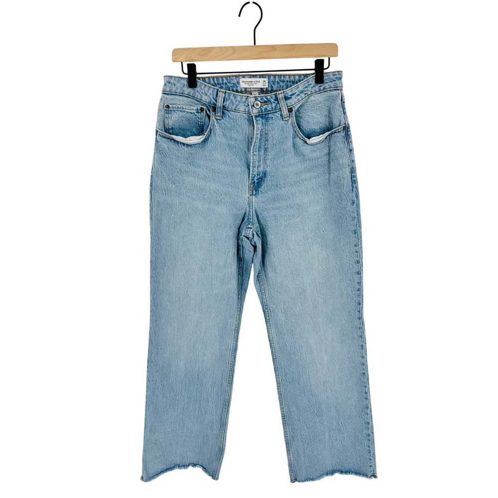 Abercrombie & Fitch 90s Relaxed Jeans Light Wash 30 Curve Love High Rise Raw Hem - Picture 10 of 10